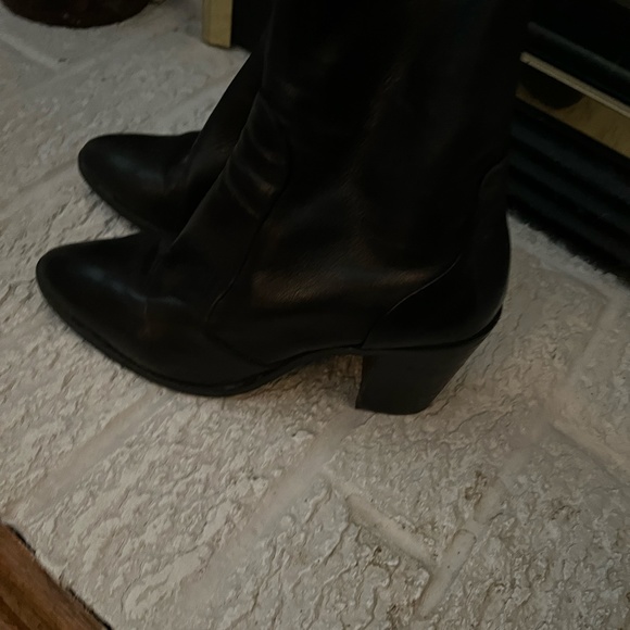 Topshop Black Ankle Boots - Picture 2 of 5